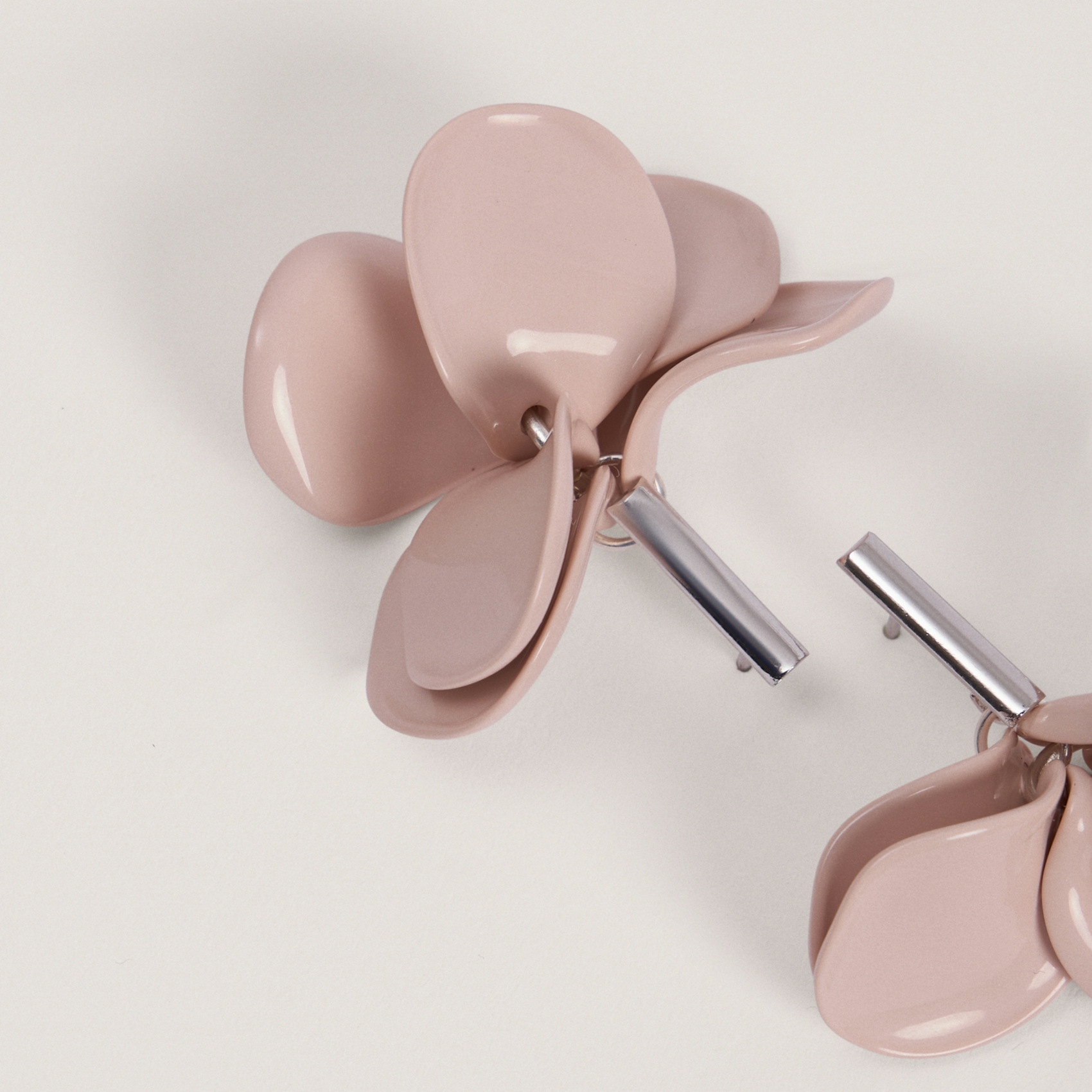 Petalos Silver  second