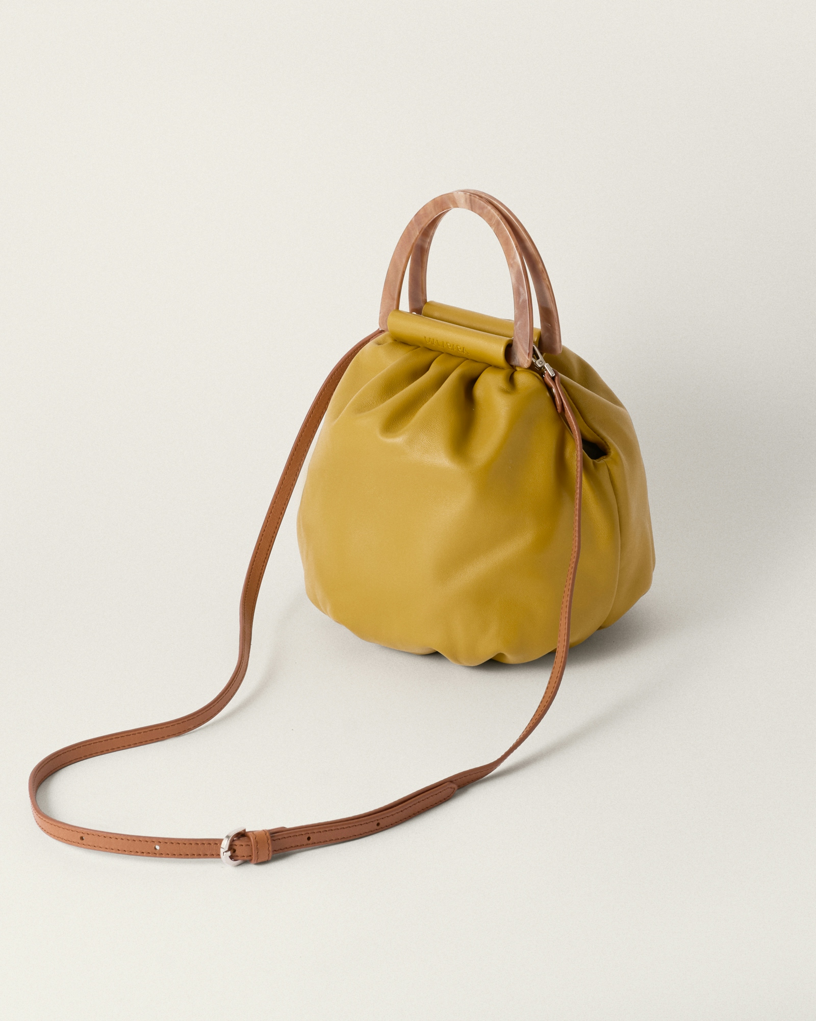 Bola Caramelo second